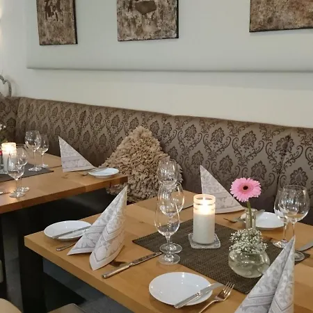 Ferienweingut Stein 瓦尔维熙