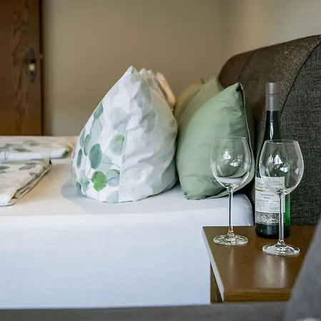 Ferienweingut Stein 3* Valwig